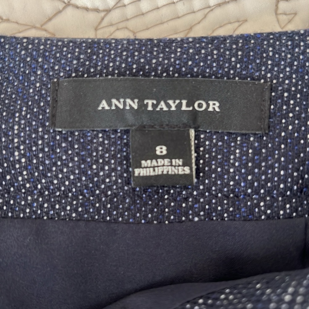 Ann Taylor pencil skirt - Picture 11 of 17